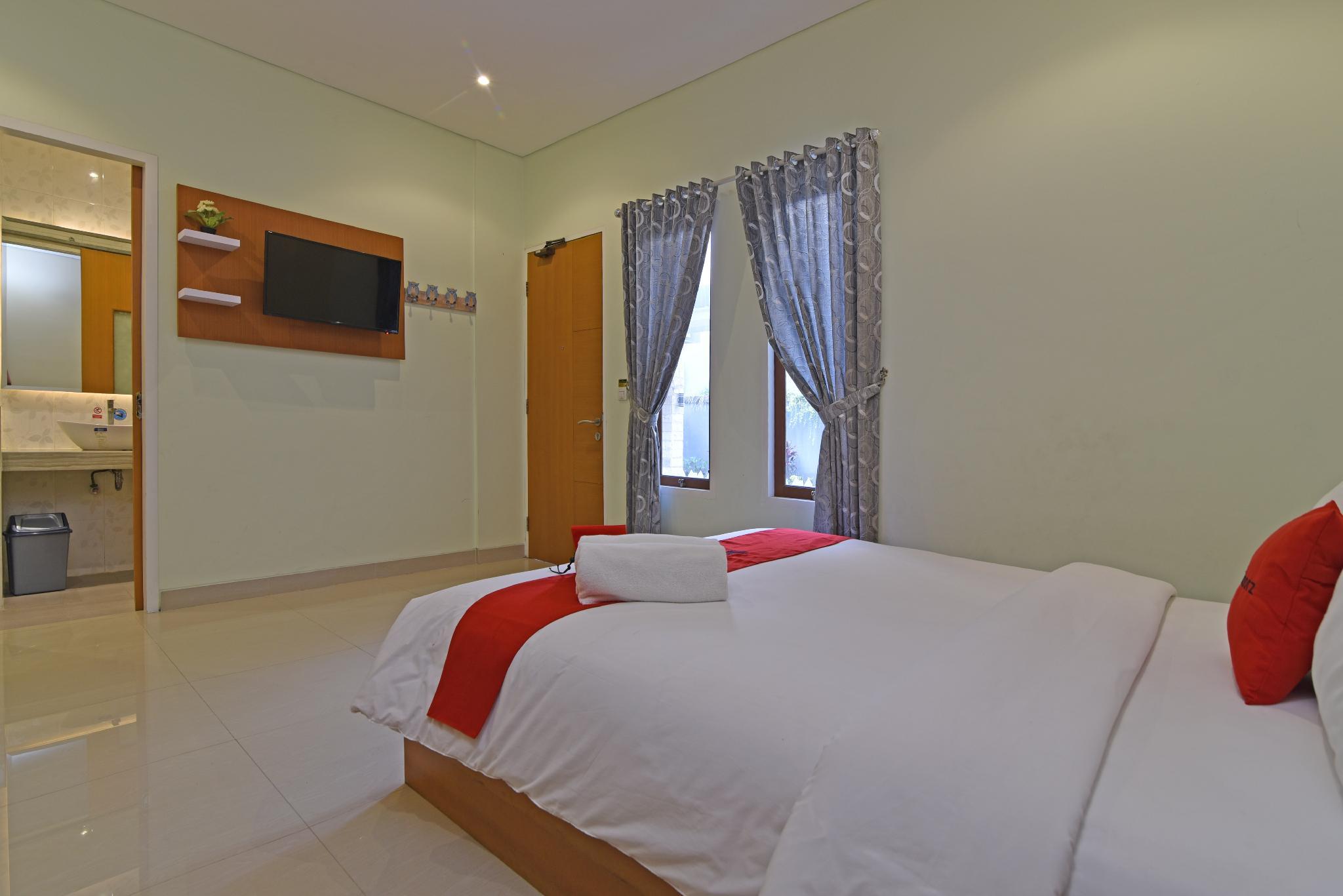RedDoorz Plus @ Mahendradatta Denpasar Exterior foto
